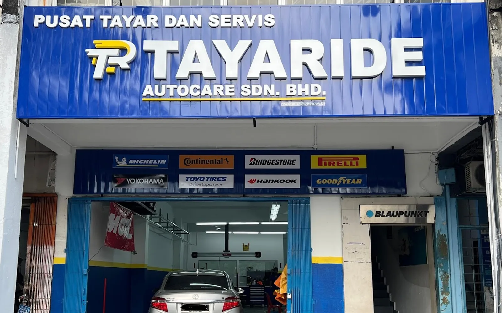 Tyre fitting & repair at Tayaride Autocare Sdn Bhd Pusat Tayar And Servis