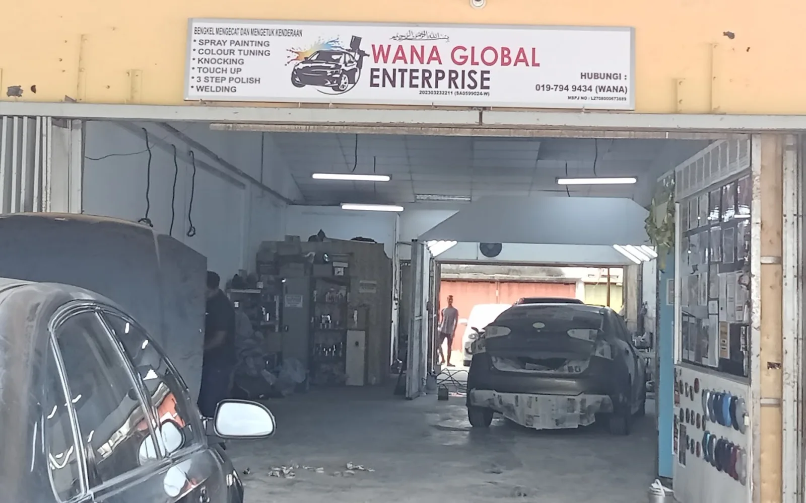 General auto repair at Wana Global Enterprise Bengkel Cat Kereta And Ketuk